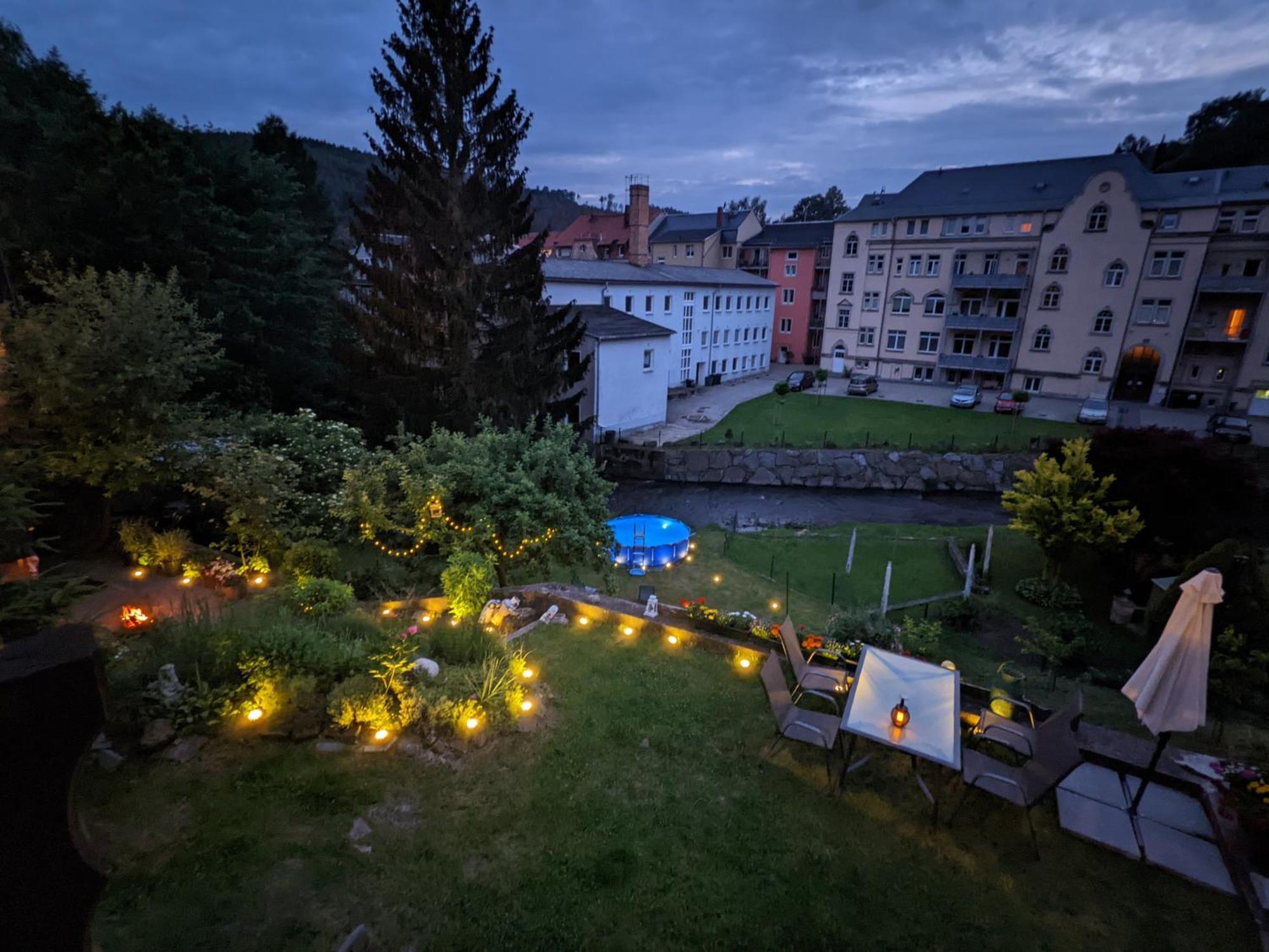 F2 - Urlaubsmagie Sauna, Whirlpool, Pool & Garten Sebnitz Eksteriør bilde