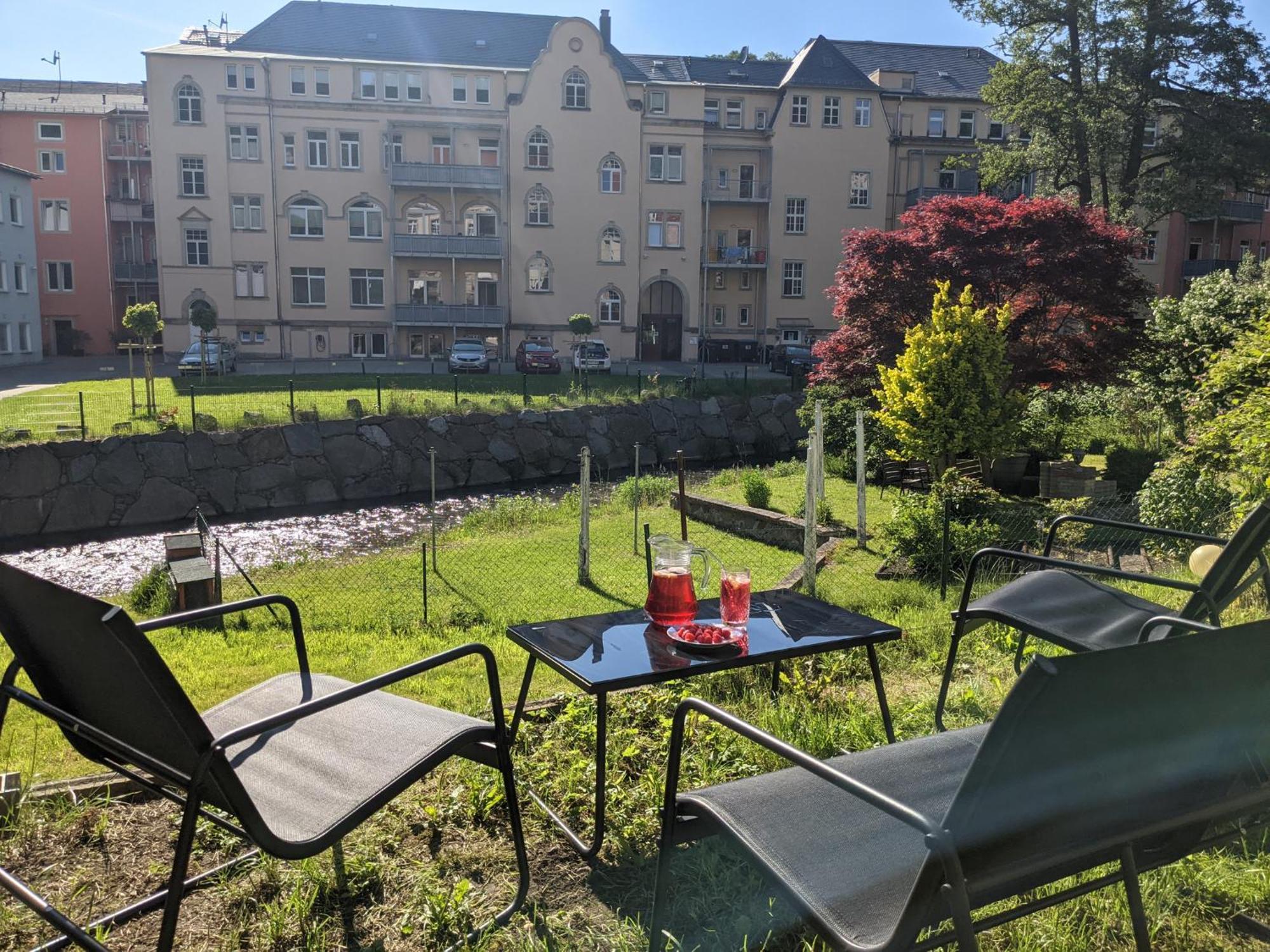 F2 - Urlaubsmagie Sauna, Whirlpool, Pool & Garten Sebnitz Eksteriør bilde